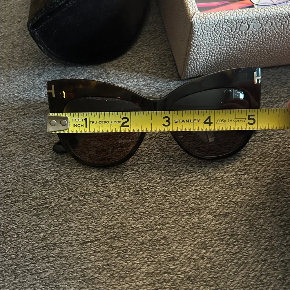 Tom Ford Tortoiseshell Cat-Eye Sunglasses with Brown Gradient Lenses